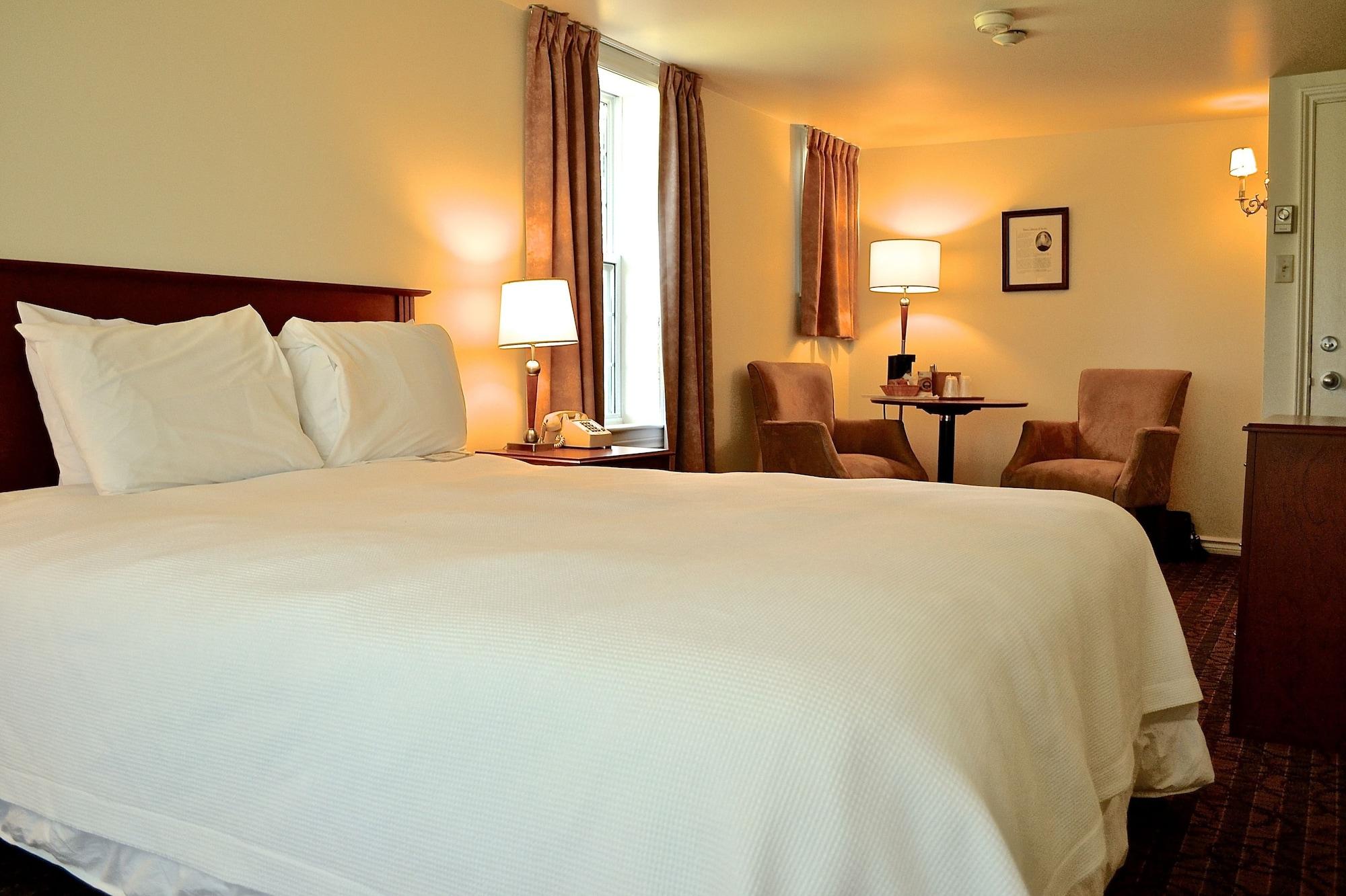 Inverary Resort Baddeck Inlet Exterior foto